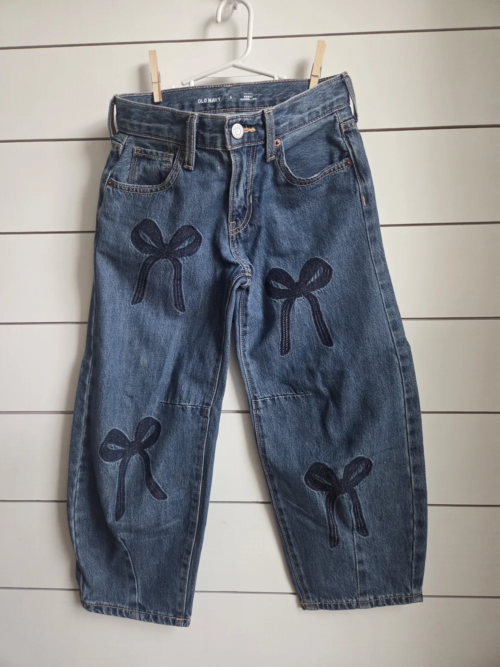 Old Navy Blue Wide-Leg Jeans with Embroidered Bow Appliqués